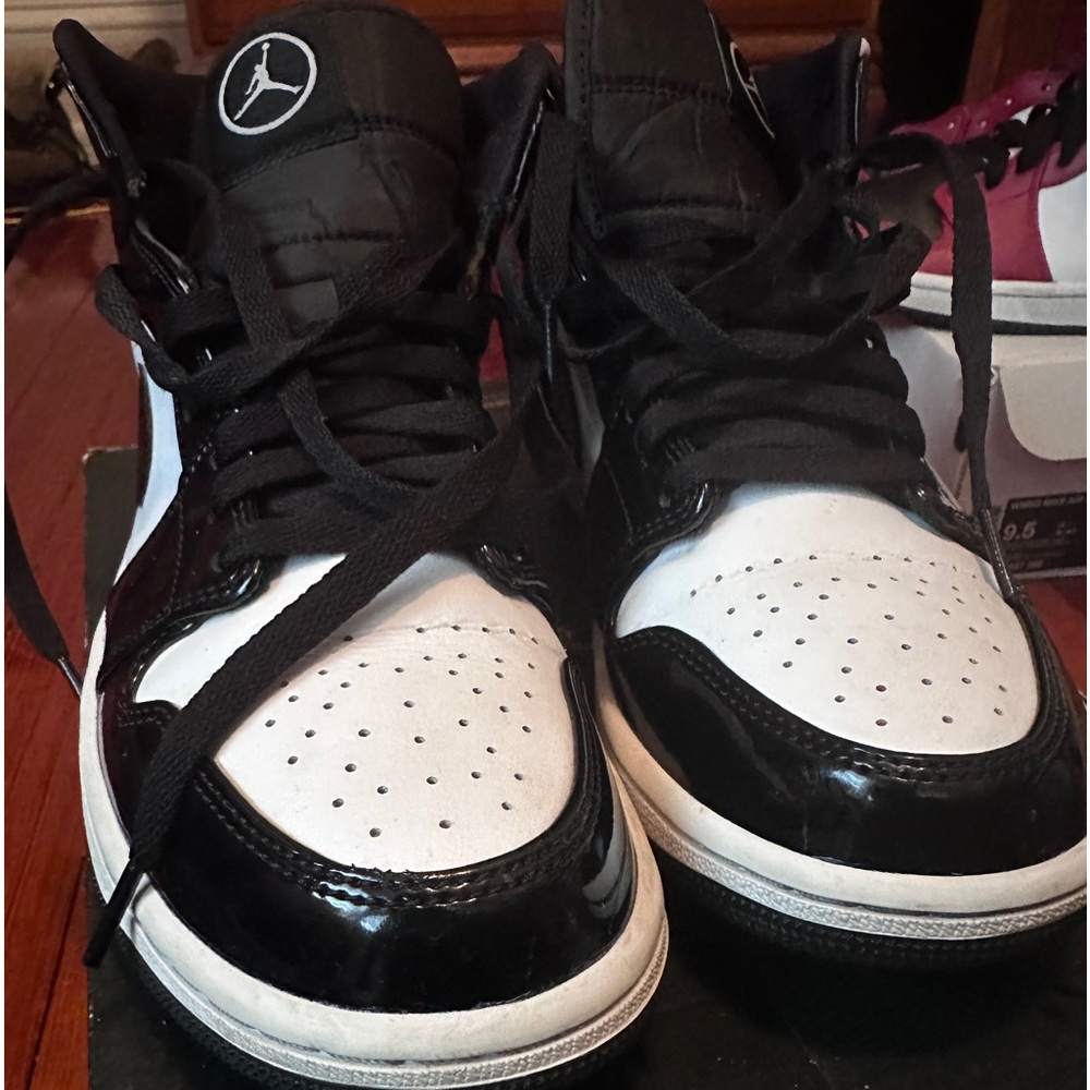 JORDAN 1 Mens 7/ women's 9 UNIESEX